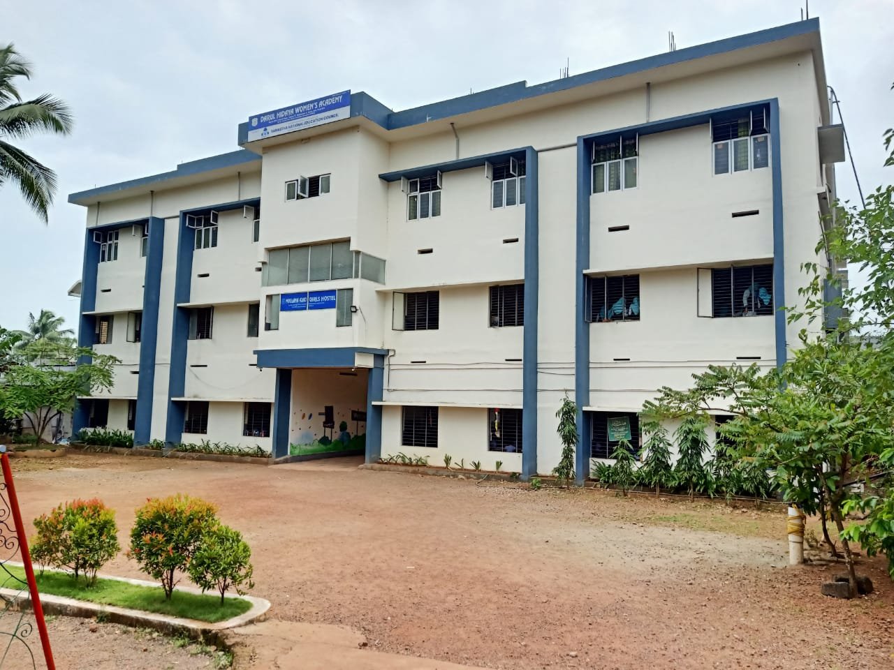 DARUL HIDAYA WOMEN’S ACADEMY